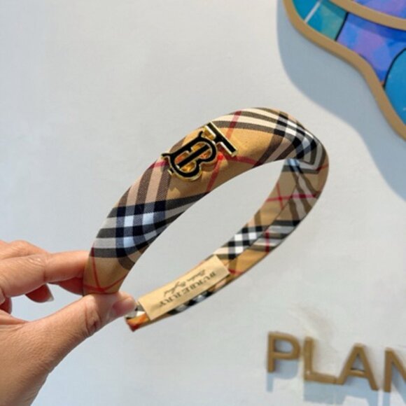 Burberry Autumn-Winter Classic Style Hairpin - Picture 2 of 4